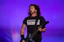 dave-grohl,-do-foo-fighters,-diz-que-acaba-de-ter-filha-fora-do-casamento