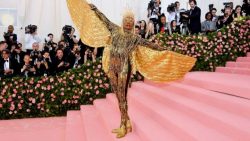 met-gala:-7-dos-melhores-looks-ao-longo-das-decadas