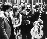 ultima-publicacao-de-rita-lee-no-instagram-foi-sobre-dificuldade-de-mulheres-liderarem-bandas-de-rock-na-epoca-dos-mutantes,-nos-anos-1960