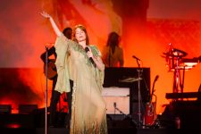 mita-sao-paulo-tem-bons-shows-de-florence-+-the-machine-e-lana-del-rey,-mas-estrutura-decepciona