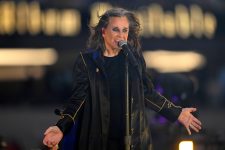 ozzy-osbourne-cancela-show-em-outubro:-‘meu-corpo-me-diz-que-nao-estou-pronto-ainda’