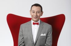 paul-reubens,-conhecido-pelo-personagem-pee-wee-herman,-morre-aos-70-anos