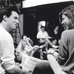 jennifer-aniston-faz-homenagem-a-matthew-perry-duas-semanas-apos-morte-de-ator