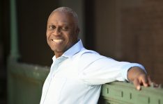 andre-braugher-morreu-por-causa-de-cancer-no-pulmao