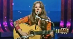 melanie,-cantora-simbolo-da-geracao-woodstock,-morre-aos-76-anos