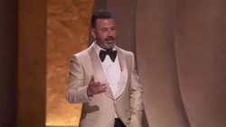 oscar-2024:-jimmy-kimmel-e-criticado-por-trump-sobre-apresentacao-de-cerimonia-e-da-resposta-ao-vivo