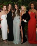 spice-girls-reunidas:-david-beckham-publica-video-com-o-quinteto-na-festa-de-victoria