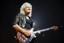 brian-may,-do-queen,-diz-que-teve-um-‘pequeno-derrame’-e-perdeu-temporariamente-o-controle-do-braco:-‘um-pouco-assustador’