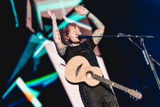 rock-in-rio-recomeca-com-romantismo-de-ed-sheeran-e-jao;-veja-como-sera-o-4o-dia