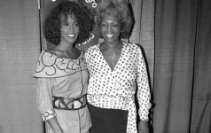 cissy-houston,-cantora-gospel-mae-de-whitney-houston,-morre-aos-91-anos