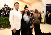 grimes-expoe-briga-com-elon-musk-em-batalha-pela-custodia-dos-filhos